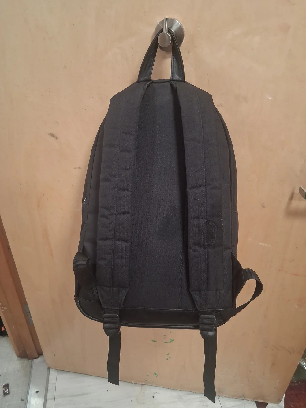 Herschel Classic Black Backpack with Front Zip Pocket